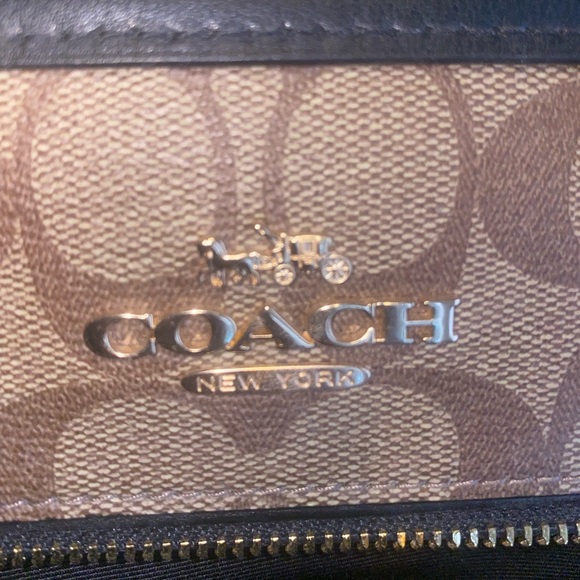 Coach Bag - Picture 5 of 7